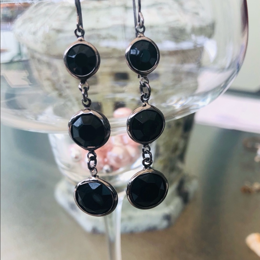 Chandelier earrings